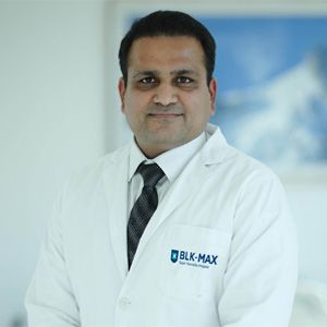 Dr Akhilesh Rathi
