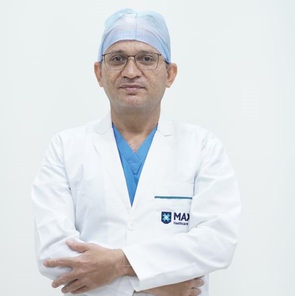 Dr. Ravinder Gera