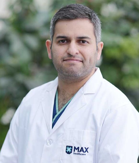 Dr Karandeep Guleria - Consultant – Urology, Kidney Transplant, Robotics & Uro-Oncology - Urology, Kidney Transplant, Uro-Oncology, Robotic Surgery