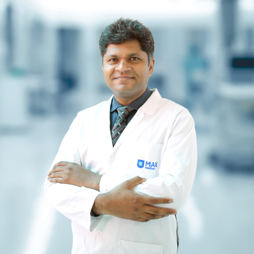 Dr Kamlesh Verma - Director – Surgical Oncology - Surgical Oncology, Cancer Care / Oncology, Uro-Oncology, Musculoskeletal Oncology, Breast Cancer, Thoracic Oncology, Gynecologic Oncology, Head & Neck Oncology, Gastro Intestinal & Hepatopancreatobiliary Surgical Oncology 