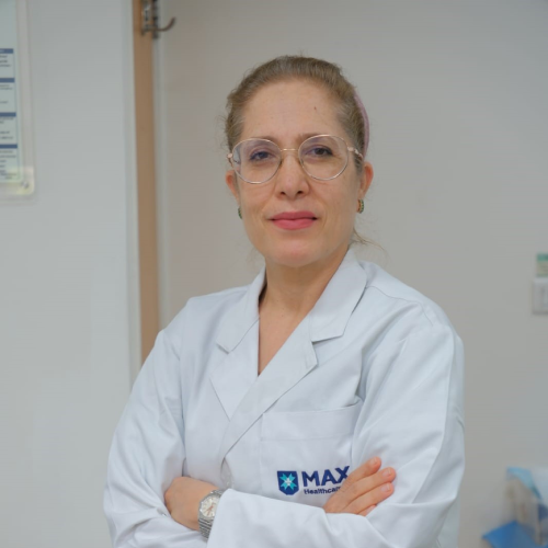 Dr. Namita Karna - Associate Director - General Dentistry, Implantologist & Periodontology - Dental Care, General Dentistry , Endodontics, Periodontology