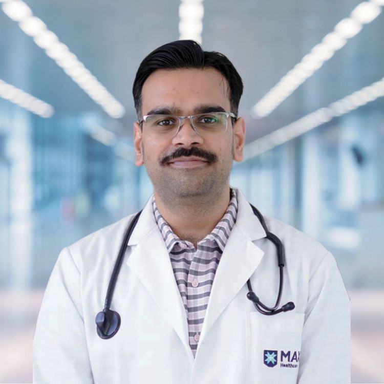 Dr Manish Gaba - Associate Consultant – Internal Medicine - Internal Medicine