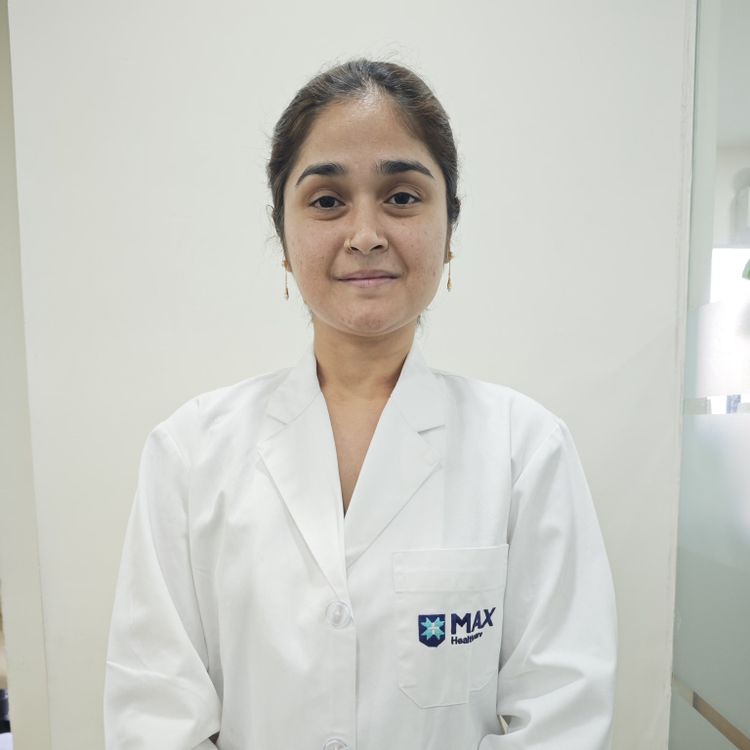 Dr Anoosha K Ravi - Visiting Consultant – Laparoscopic/ Minimal access surgeon, Gynaecologic Oncology surgeon, High risk obstetrics - Obstetrics And Gynaecology, Gynaecologic Laparoscopy