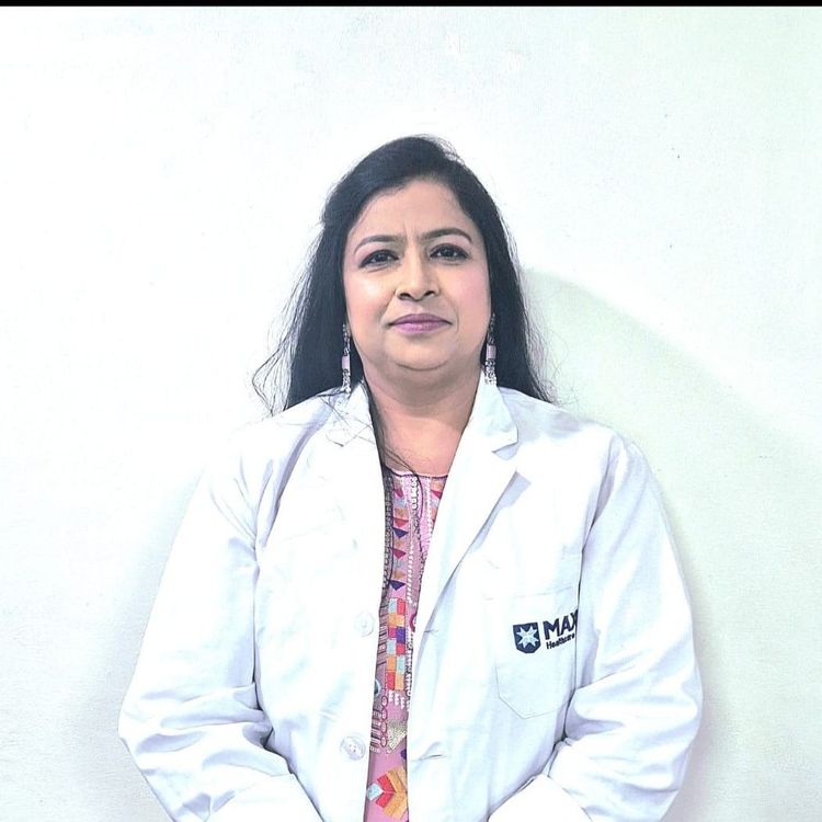 Dr. Smriti Goel - Principal Consultant - Ophthalmology & Senior Cataract and Refractive Surgeon - Eye Care / Ophthalmology
