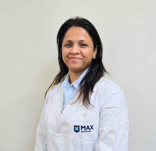 Dr Prerna Ojha - Consultant – Ophthalmology - Ophthalmology 