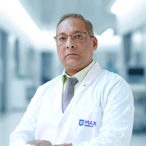 Dr Alok Srivastava - Senior Director - Pulmonology - Pulmonology 