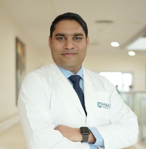 Dr Mangesh Patil