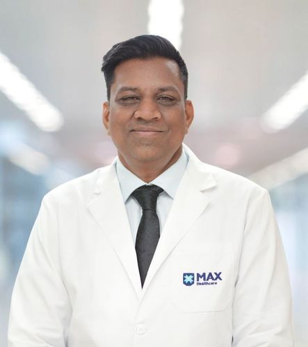 Dr Manish Kumar Aggarwal