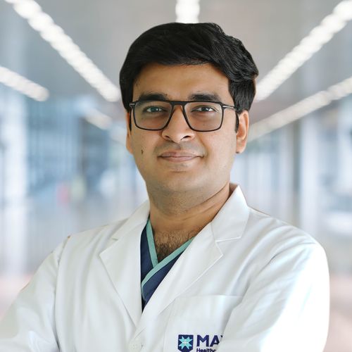 Dr Ritesh Goel - Senior Consultant – Department of Urology, Kidney Transplantation, Robotics & Uro-Oncology - Urology, Kidney Transplant, Robotic Surgery, Uro-Oncology 