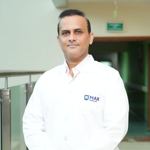 Dr Shantanu Pendse - Senior Consultant - Medical Oncology - Medical Oncology, Cancer Care / Oncology